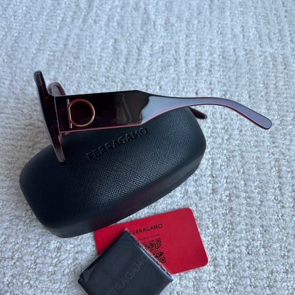Salvatore Ferragamo Tortoise Shell Sunglasses NEW main image 4